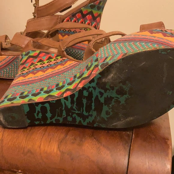 Betseyville wedge zipper shoes 9.5 - Picture 5 of 6